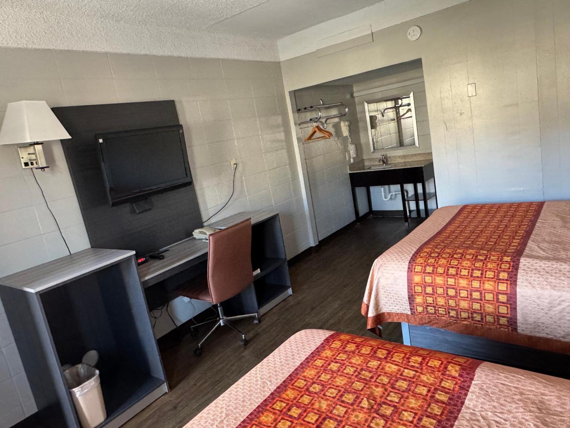 Budget Inn Carthage Bagian luar foto