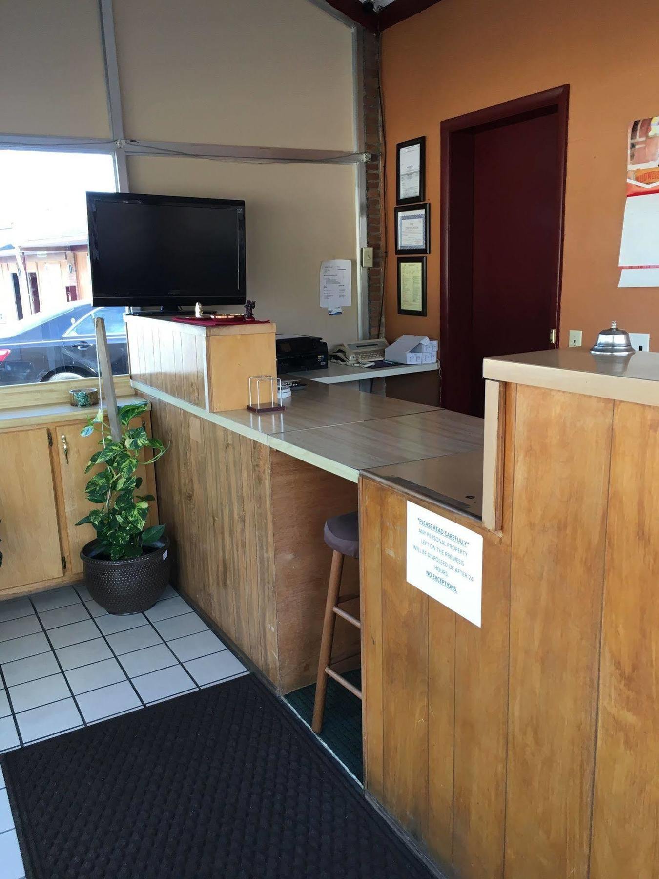 Budget Inn Carthage Bagian luar foto